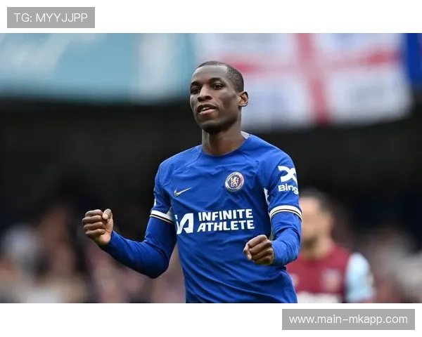 切尔西在战术层面执行得更为精准，赢得了无数掌声